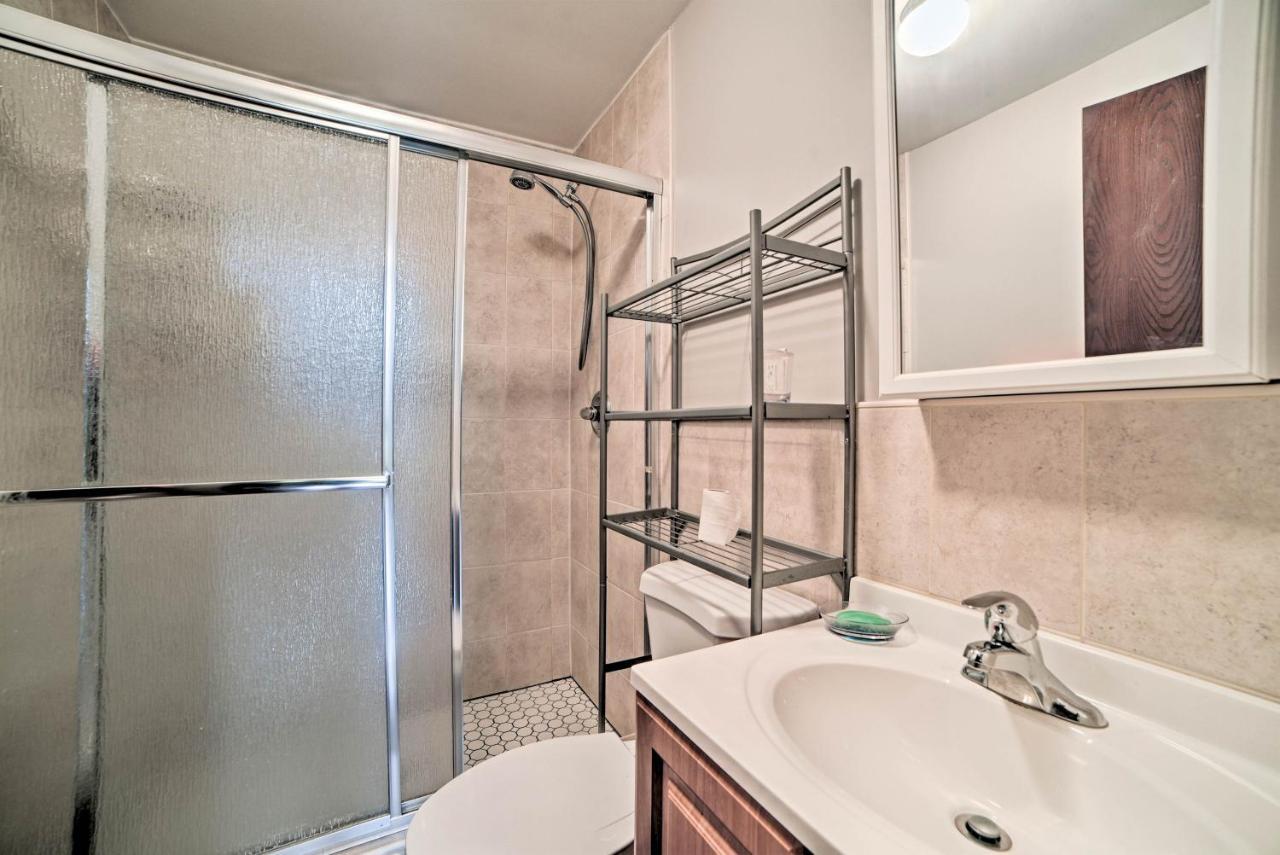 With Beach Access And Game Room!