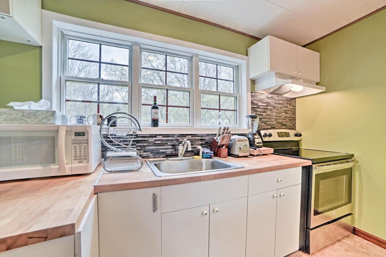 With Beach Access And Game Room! Pocono Lake