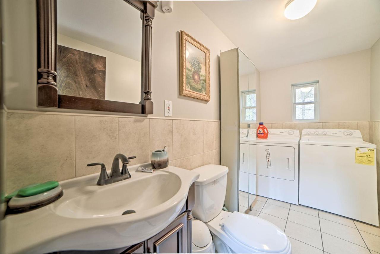 With Beach Access And Game Room! * Pocono Lake