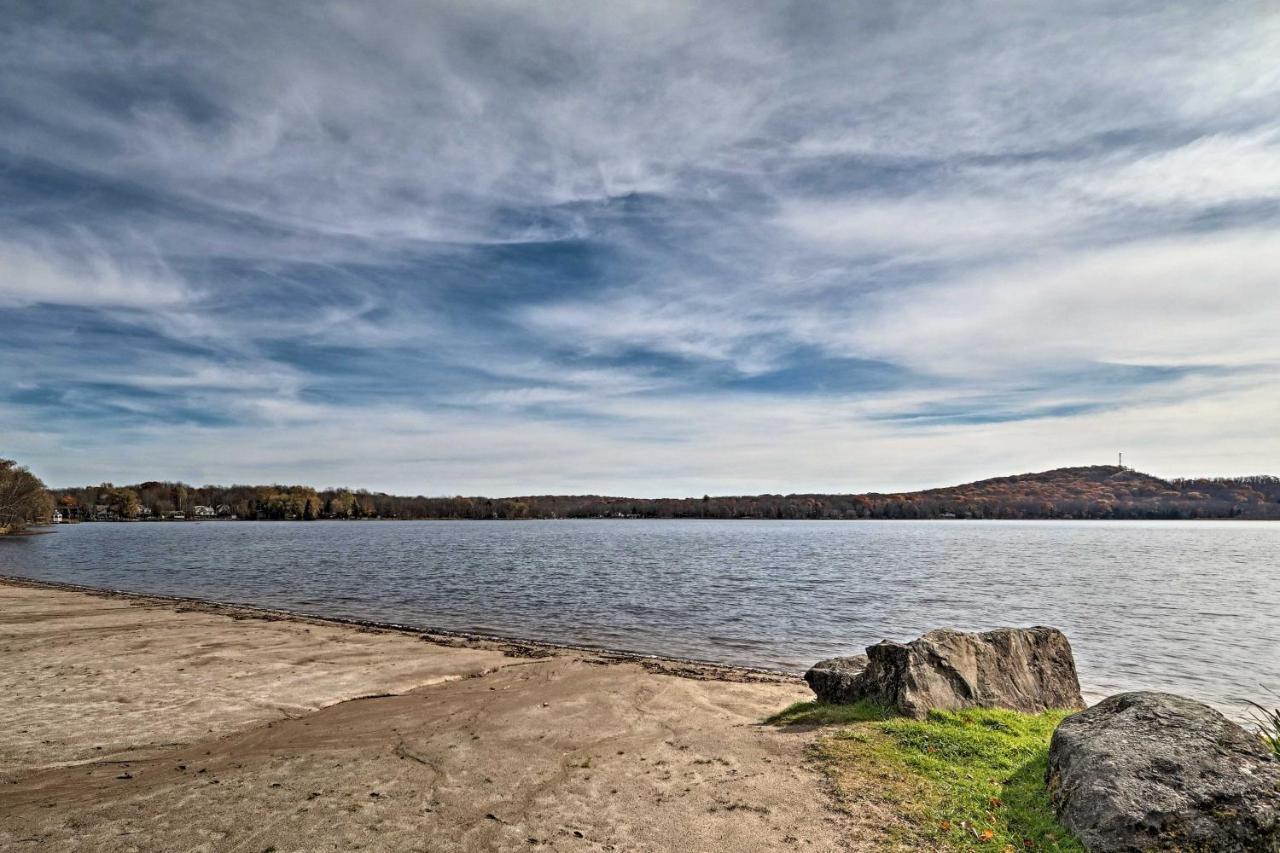 Holiday home With Beach Access And Game Room! Pocono Lake